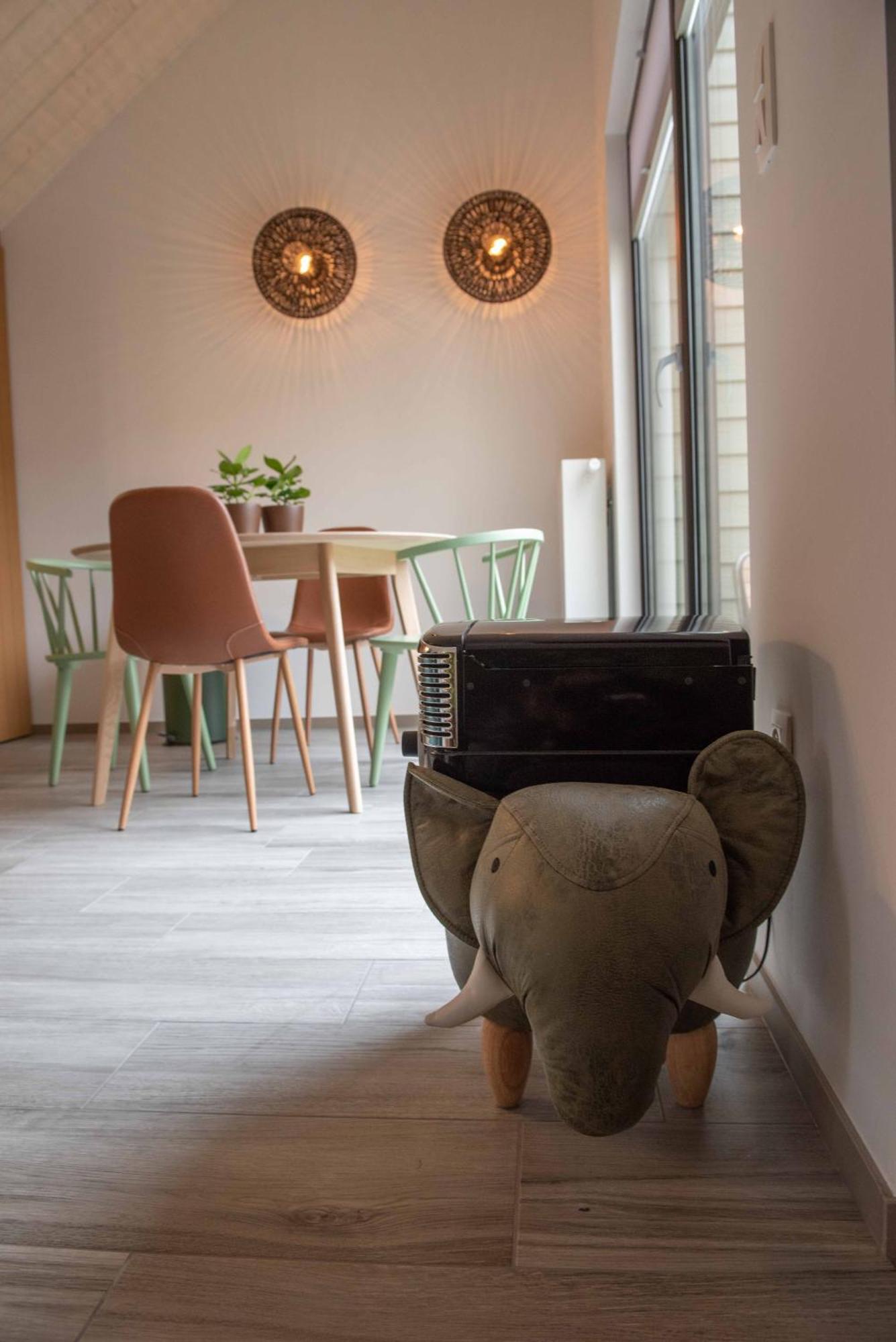 Time-Out Zussen Apartment Riemst Phòng bức ảnh
